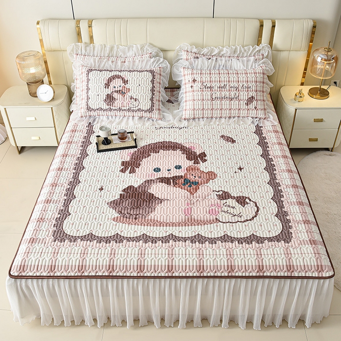 91家纺网 家纺一手货源 找家纺 （总）炫拼家纺 2025新款凉感丝印花床裙款乳胶凉席三件套