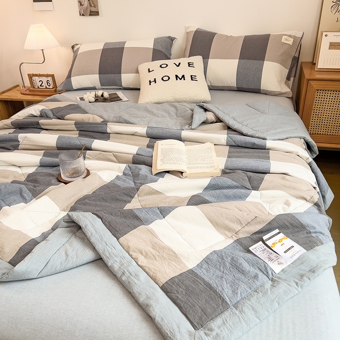 91家纺网 家纺一手货源 找家纺 宝士康家纺 2025新款10A抗菌无印风夏被 被子被芯 深蓝大格