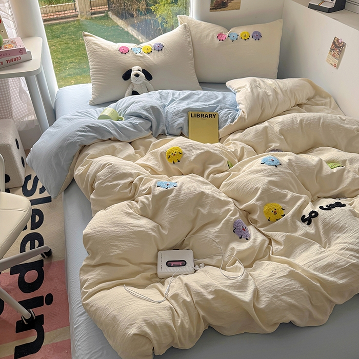 91家纺网 家纺一手货源 找家纺 耀达家居 2025新款A类水洗棉毛巾绣四件套 奇趣豆-燕麦