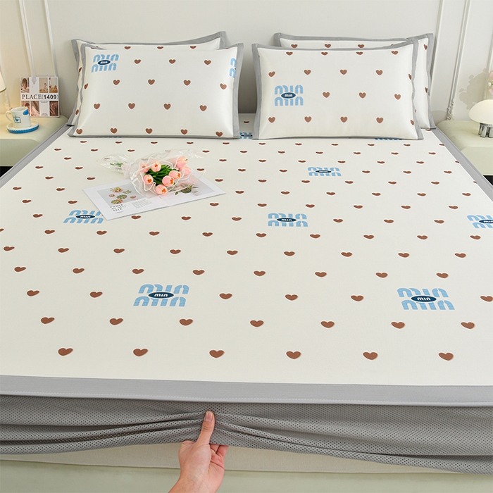 91家纺网 家纺一手货源 找家纺 简一 2025新款A类碳光印花数码冰丝凉席系列-床笠款 满心欢喜