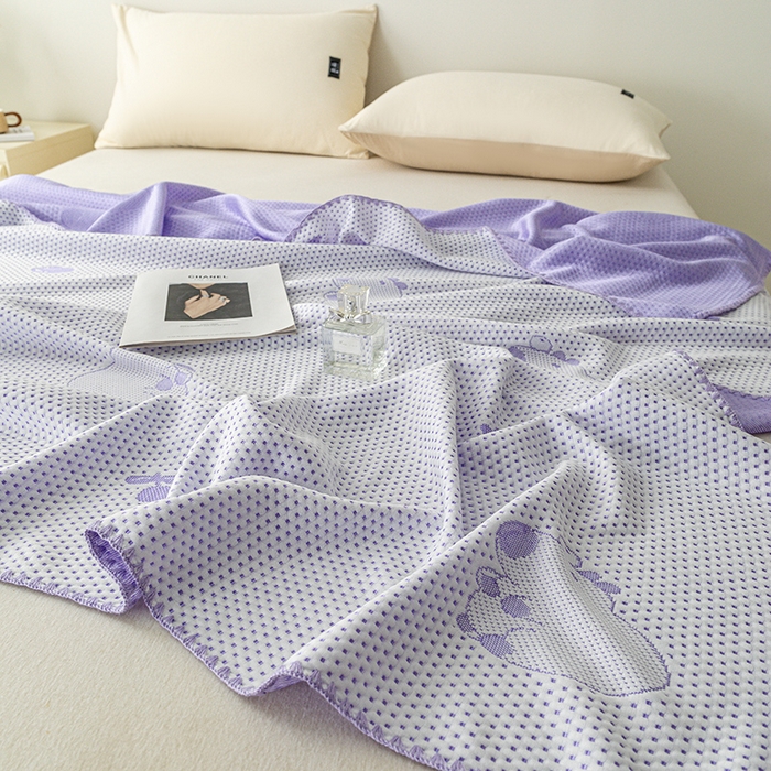 91家纺网 家纺一手货源 找家纺 梦尚舒 2025新款直播热款凉感针织提花盖毯子夏被贝壳边空调被 卡皮巴拉-紫