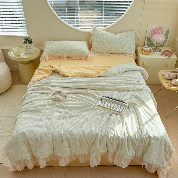 91家纺网 家纺一手货源 找家纺 苏拉家居 2025新款雪纺花边云感提花针织双层纱四件套 风铃草