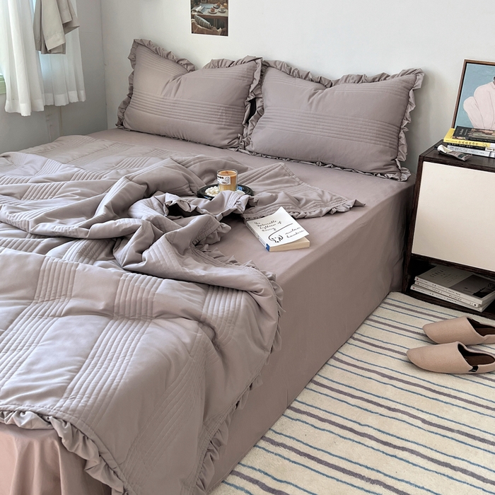 91家纺网 家纺一手货源 找家纺 六巷胡同 2025新款韩国INS博主同款绗缝水洗纱夏被四件套 迷雾灰