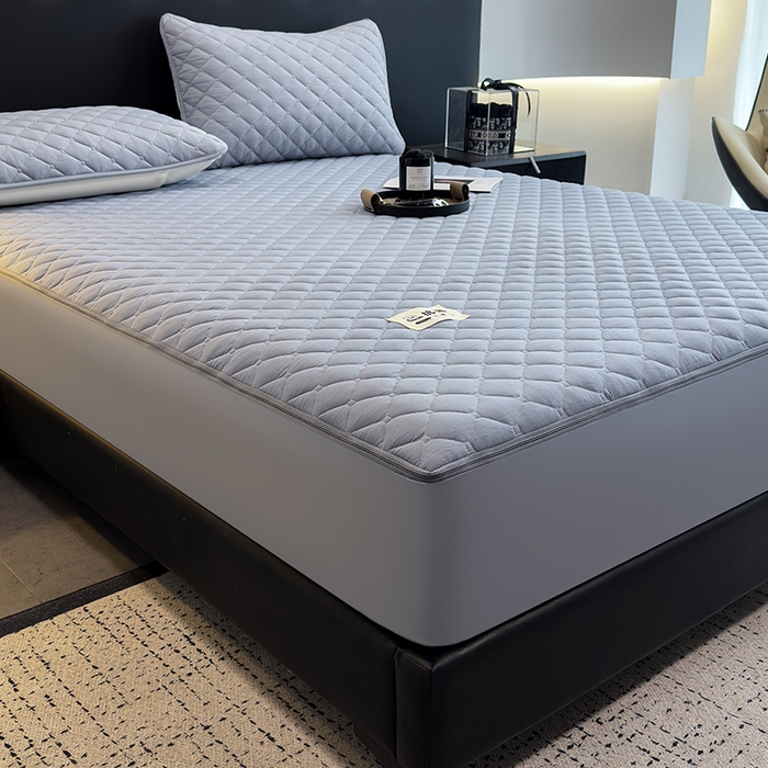 91家纺网 家纺一手货源 找家纺 叠派家纺 2025新款5A抗菌A类夹棉床笠经典款防水款系列 月光灰-小格子经典款