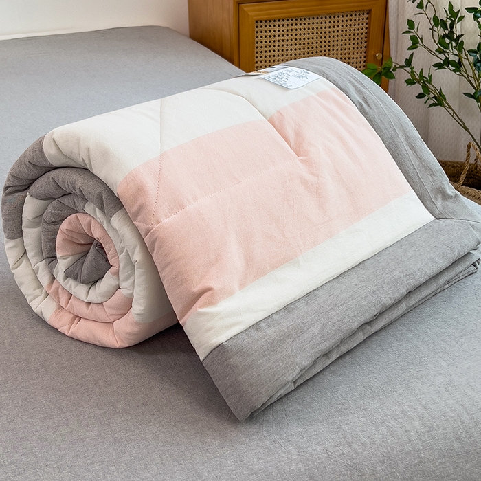 91家纺网 家纺一手货源 找家纺 宝士康家纺 2025新款10A抗菌无印风夏被 被子被芯 桃玉粉