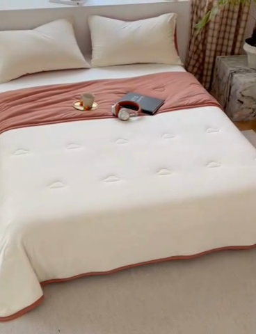 91家纺网 家纺一手货源 找家纺 风向标家纺 2025全棉云感针织棉双拼夏被 椰慕双拼