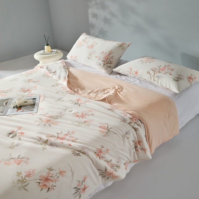 91家纺网 家纺一手货源 找家纺 2025春夏新款100%双面锦纶美式印花夏被凉感空调被 红尘笑