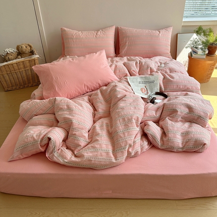 91家纺网 家纺一手货源 找家纺 （总）蜜宿2025新款全棉纯棉色织提花四件套-复古花