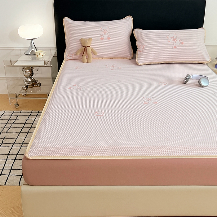 91家纺网 家纺一手货源 找家纺 梦舒羽 2025新款凉豆豆凉席-床笠款 凉豆豆-小熊粉