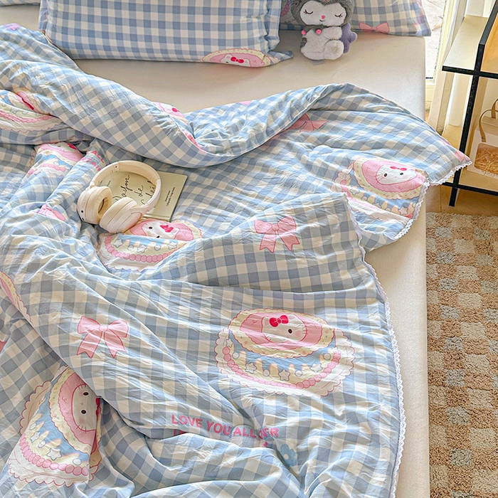 91家纺网 家纺一手货源 找家纺 2025新款双层皱皱纱水洗棉夏被夏凉被空调被可机洗空调被子被芯棉被 蛋糕蓝格 kt