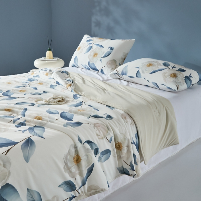 91家纺网 家纺一手货源 找家纺 2025春夏新款100%双面锦纶美式印花夏被凉感空调被 淡雅花香