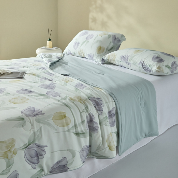 91家纺网 家纺一手货源 找家纺 2025春夏新款100%双面锦纶美式印花夏被凉感空调被 郁金香