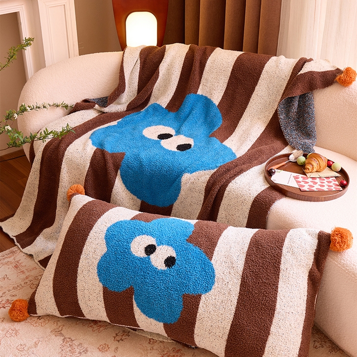 91家纺网 家纺一手货源 找家纺 （总）暖绵绵家纺 2025新款灵朵同款抱枕（含芯）