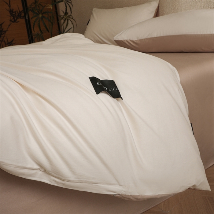 91家纺网 家纺一手货源 找家纺 启程2025新款全棉纯色双拼无印风四件套 奶白+杏仁