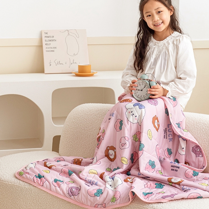 91家纺网 家纺一手货源 找家纺 嗨生活2025年儿童夏被 幼儿园夏被 凉感丝夏被 安妮兔