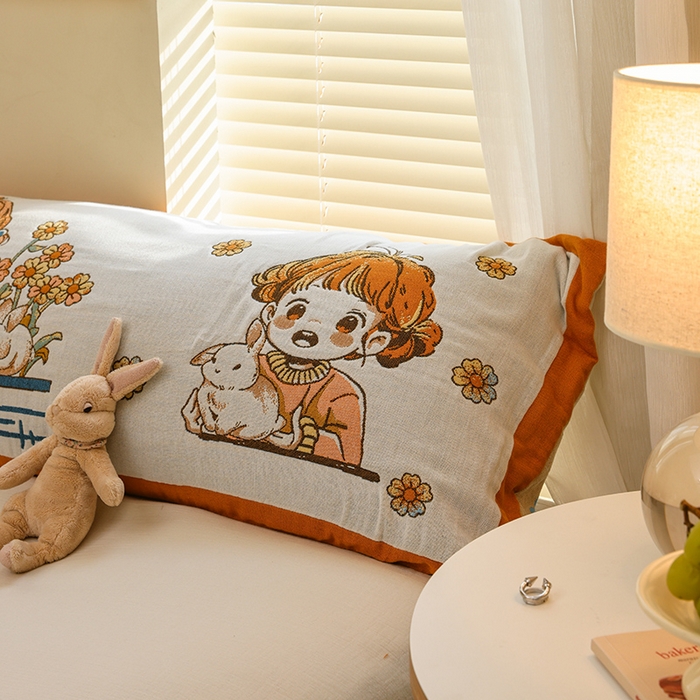 91家纺网 家纺一手货源 找家纺 雯雨2025新款A类卡通双人纱布枕套 花团女孩