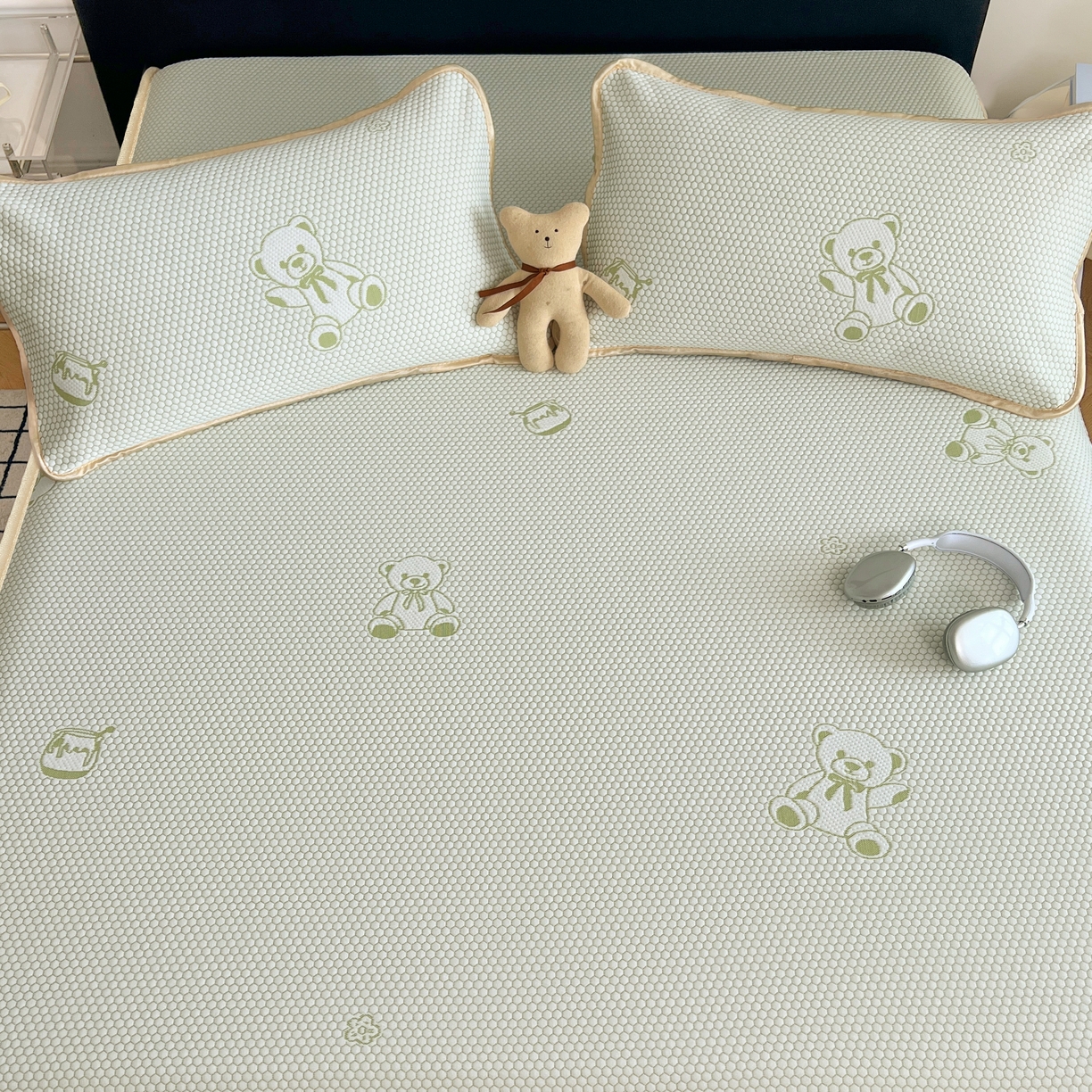 91家纺网 家纺一手货源 找家纺 梦舒羽 2025新款凉感冰豆豆凉席枕套可水洗冰丝宿舍一只装枕头套一对枕芯套 冰豆豆-小熊绿