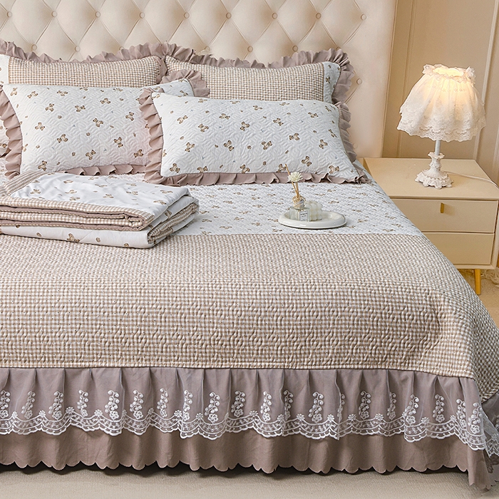 91家纺网 家纺一手货源 找家纺 梦柏 2025新款韩版双层纱夹棉绗缝床盖夏被四件套 小熊