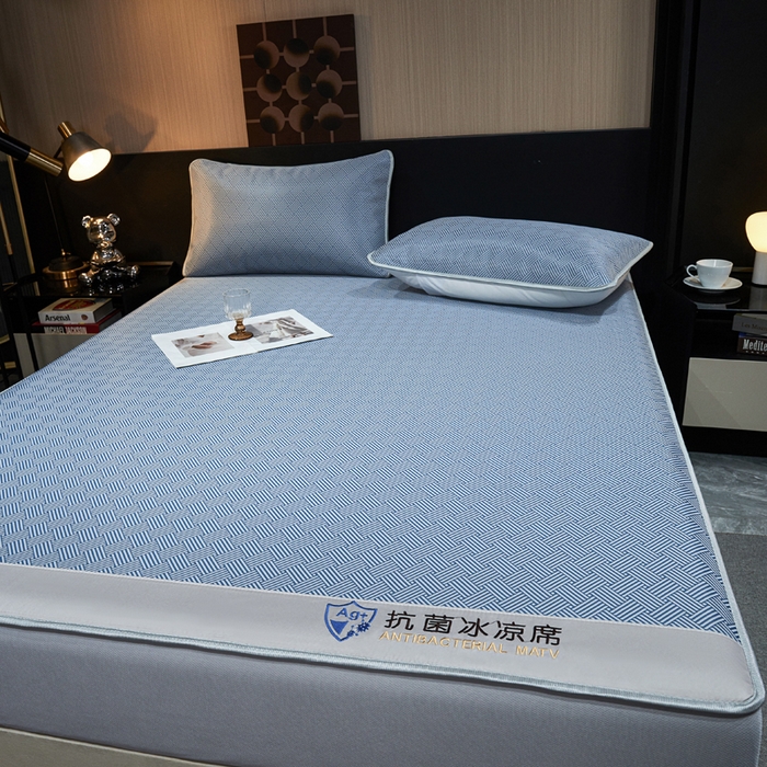 91家纺网 家纺一手货源 找家纺 999家纺 2025新款轻柔丝抗菌冰丝藤凉席（复合三明治款）宽包刺绣冰丝软席藤席 抗菌冰丝藤床笠-冰岛-优雅蓝