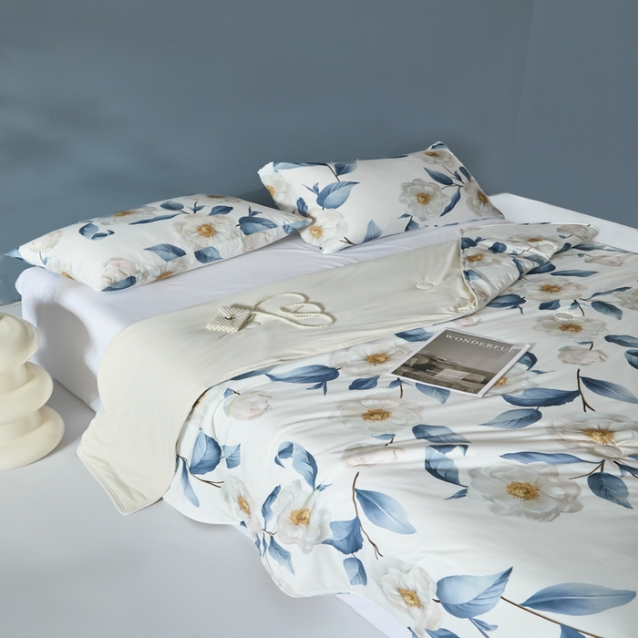 91家纺网 家纺一手货源 找家纺 2025春夏新款100%双面锦纶美式印花夏被凉感空调被 淡雅花香