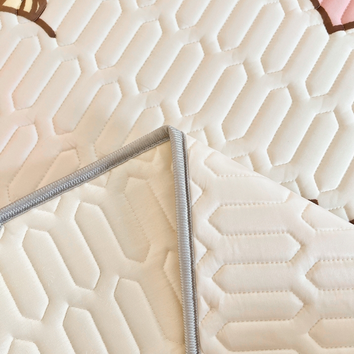 91家纺网 家纺一手货源 找家纺 金爱家2025新款啵乐乐乳胶凉席 凉席-水果派对