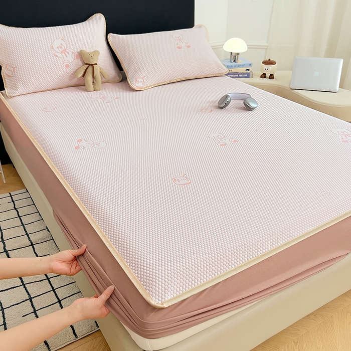 91家纺网 家纺一手货源 找家纺 梦舒羽 2025新款凉豆豆凉席-床笠款 凉豆豆-小熊粉