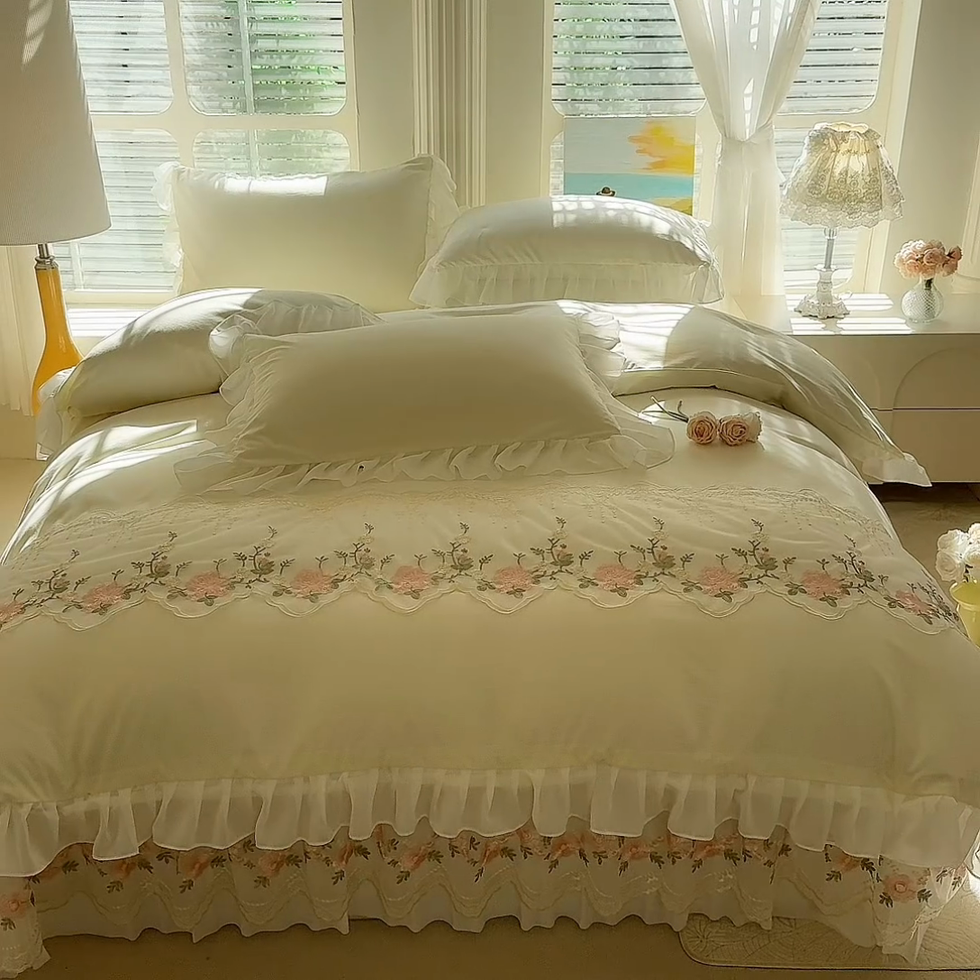 91家纺网 家纺一手货源 找家纺 大麦家纺2025新款年新款亲肤花边款床盖四件套  甜心小姐-青提绿