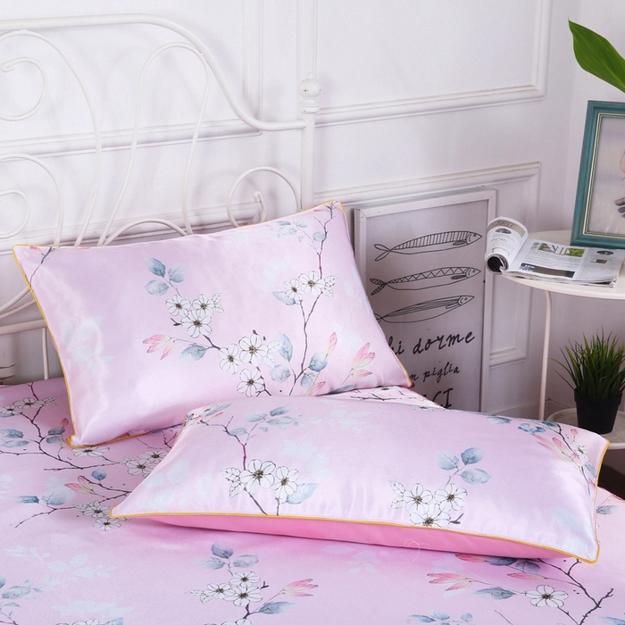 91家纺网 家纺一手货源 找家纺 情恒家纺2025新款床裙款冰丝布艺软凉席三件套 春暖花开-粉