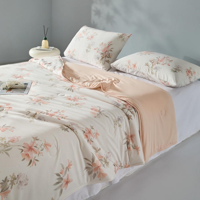 91家纺网 家纺一手货源 找家纺 2025春夏新款100%双面锦纶美式印花夏被凉感空调被 红尘笑