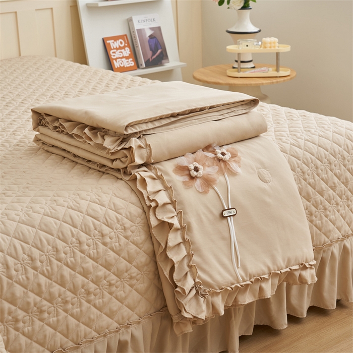 91家纺网 家纺一手货源 找家纺 恒爱家纺 2025新款A类针织棉立体单床盖-扶桑花 扶桑花-金典驼