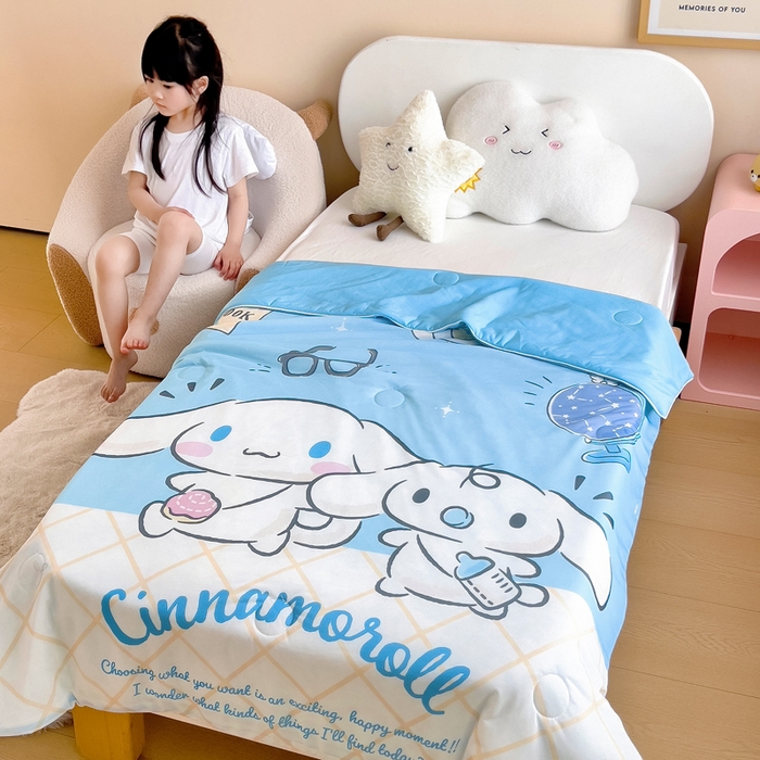 91家纺网 家纺一手货源 找家纺 吉咪兔家纺 25年新款三丽鸥库洛米儿童凉感丝夏被卡通空调被幼儿园午睡夏被夏凉被空调被 兄弟玉桂狗