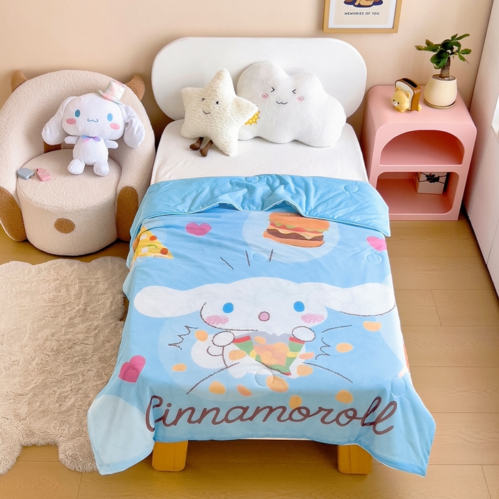 91家纺网 家纺一手货源 找家纺 吉咪兔家纺 25年新款三丽鸥库洛米儿童凉感丝夏被卡通空调被幼儿园午睡夏被夏凉被空调被 汉堡玉桂狗