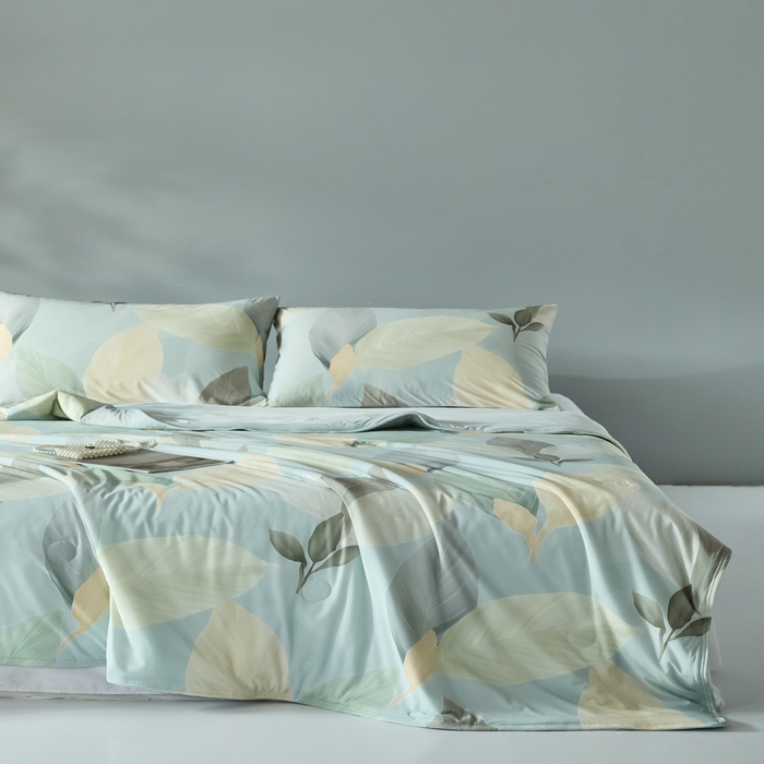 91家纺网 家纺一手货源 找家纺 2025春夏新款100%双面锦纶美式印花夏被凉感空调被 清新叶语