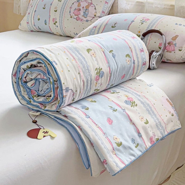 91家纺网 家纺一手货源 找家纺 2025春夏新款嵌绳款云柔水洗棉单夏被夏凉被空调被 嵌绳夏被-爱尔庄园