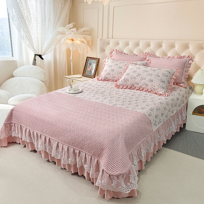 91家纺网 家纺一手货源 找家纺 梦柏 2025新款韩版双层纱夹棉绗缝床盖夏被四件套 春意