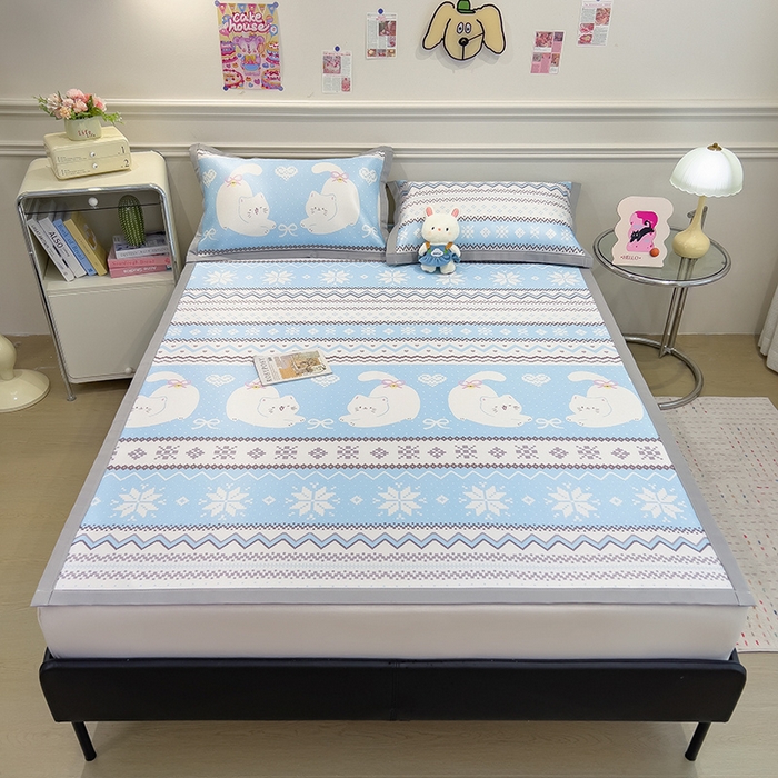 91家纺网 家纺一手货源 找家纺 摩妮卡 2025小清新数码冰丝席 碳光席三件套 蓝调喵影