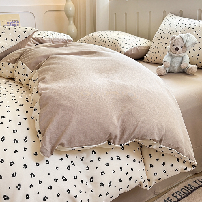 91家纺网 家纺一手货源 找家纺 玖明2025新款A类加厚柔软针织棉双层纱四件套 豹纹