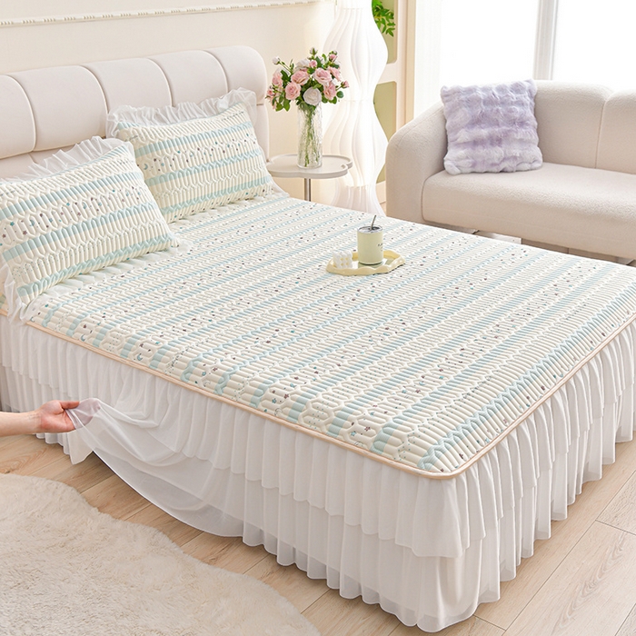 91家纺网 家纺一手货源 找家纺 民新家纺 2025新款凉感丝乳胶床裙凉席足球花系列纯色和印花 足球花-星光灿烂