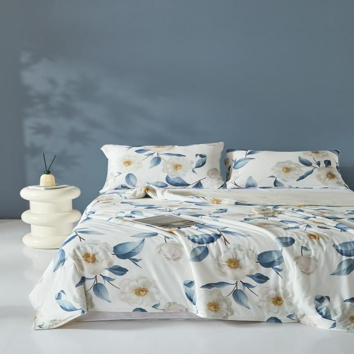 91家纺网 家纺一手货源 找家纺 2025春夏新款100%双面锦纶美式印花夏被凉感空调被 淡雅花香