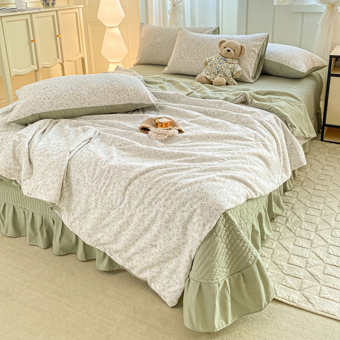 91家纺网 家纺一手货源 找家纺 一比一家纺 2025新款针织双层纱夏被床盖四件套单夏被单床盖单品 花与兔