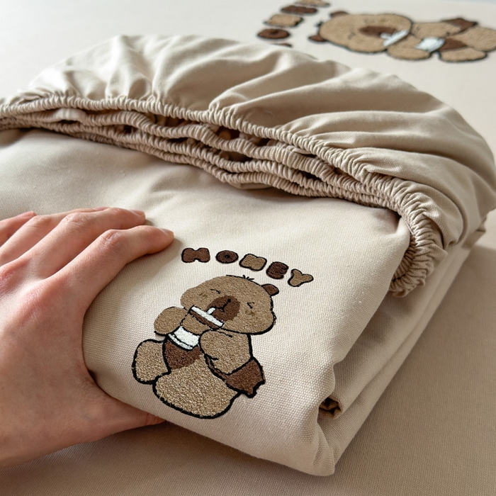 91家纺网 家纺一手货源 找家纺 席世家 2025春夏新款全棉纯棉老粗布印花床笠凉席席子 卡皮拉