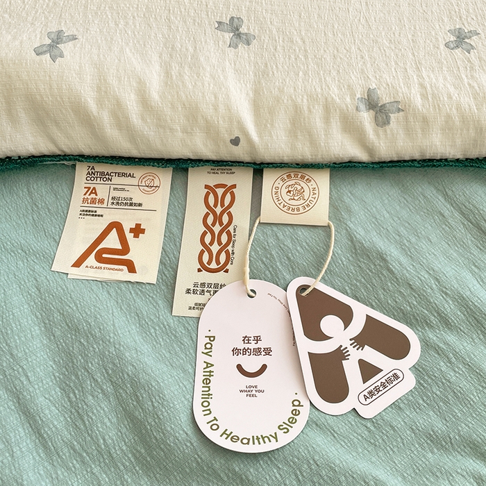 91家纺网 家纺一手货源 找家纺 优承佳生活馆 2025新款云感双层纱浪漫小花边抗菌夏被子被芯 爱心蝴蝶结