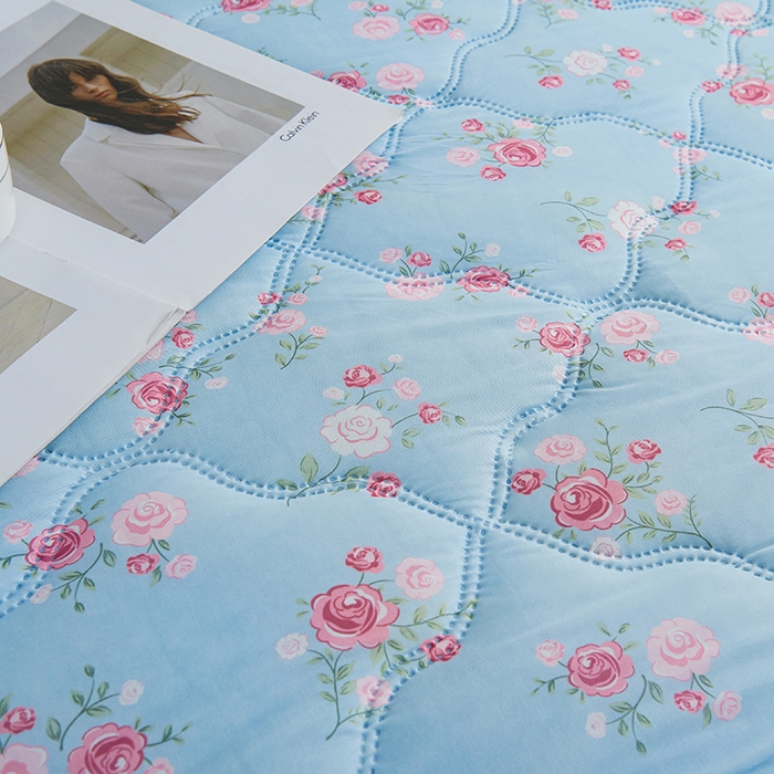 91家纺网 家纺一手货源 找家纺 被多多被业 2025新款凉感丝印花夏被夏凉被空调被 浪漫玫瑰