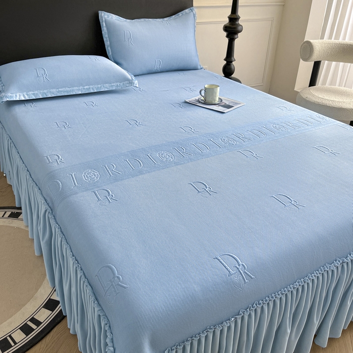 91家纺网 家纺一手货源 找家纺 鑫琪莱  2025新款5D立体雕花凉感豆豆冰丝床裙三件套 床裙D款-蓝