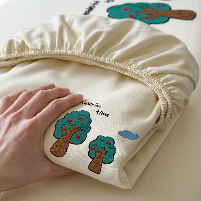 91家纺网 家纺一手货源 找家纺 席世家 2025春夏新款全棉纯棉老粗布印花床笠凉席席子 苹果树