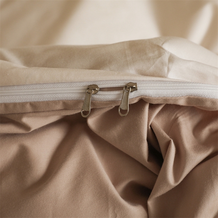 91家纺网 家纺一手货源 找家纺 启程2025新款全棉纯色双拼无印风四件套 奶白+杏仁