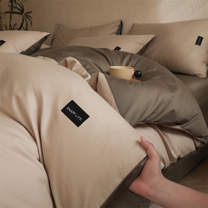 91家纺网 家纺一手货源 找家纺 启程2025新款全棉纯色双拼无印风四件套 杏仁+岩石灰