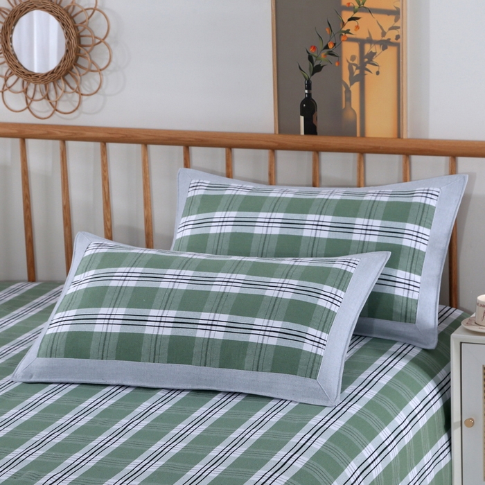 91家纺网 家纺一手货源 找家纺 恋尚羽 2025新款加厚纯棉老粗布凉席三件套 大方格 绿