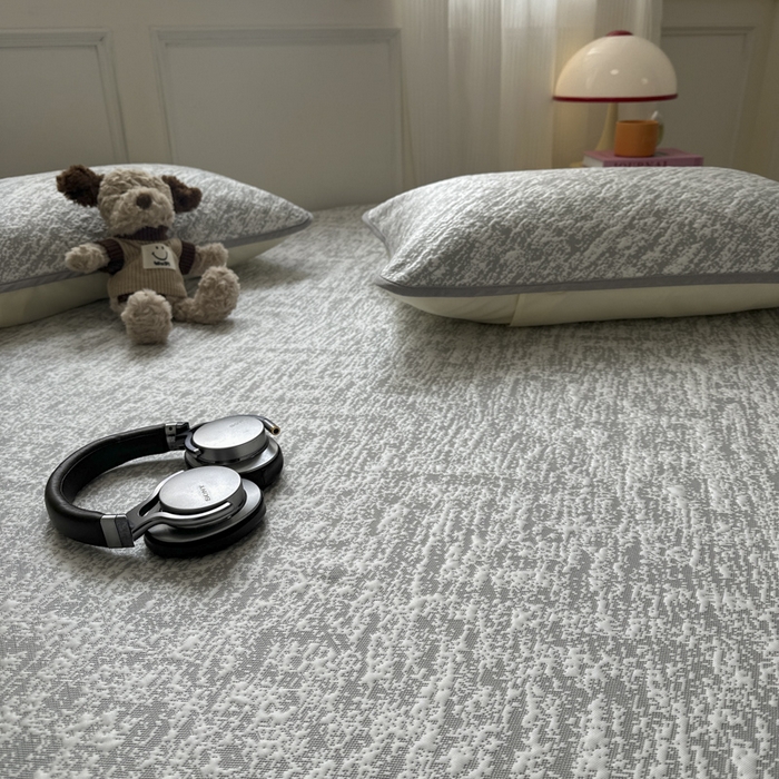 91家纺网 家纺一手货源 找家纺 金爱家 2025新款430克中分子豆豆席凉席席子 豆豆席-流金岁月灰