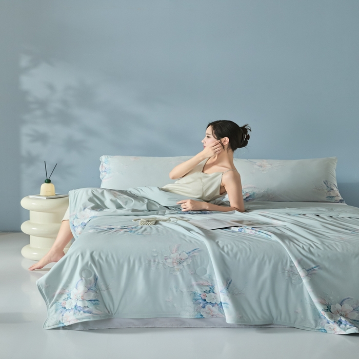 91家纺网 家纺一手货源 找家纺 2025春夏新款100%双面锦纶美式印花夏被凉感空调被 珍珠花海